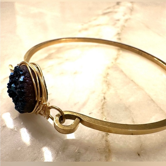 Kinsley Armelle Gold Bracelet with Blue Minerals - Picture 5 of 12